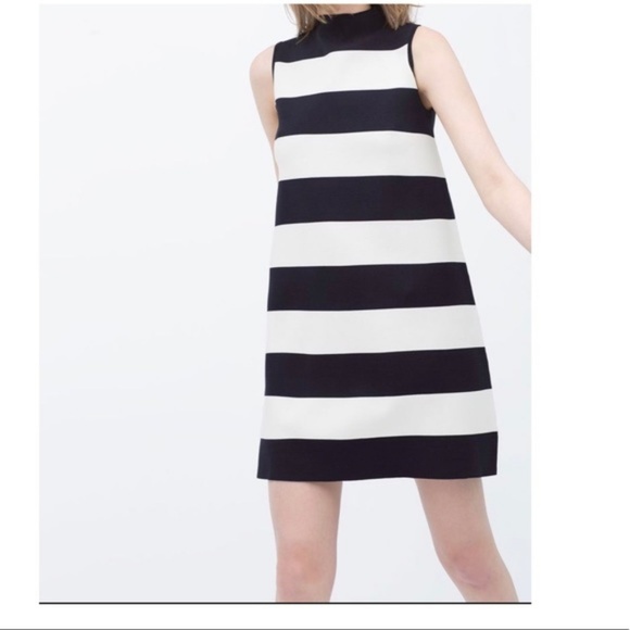 Zara Dresses & Skirts - Zara KNIT Navy, Blue & White Dress